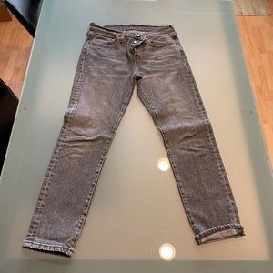 Levi's 501 Boyfriend Taper Jean (Size 27)